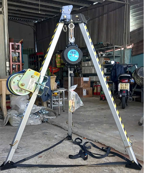 Tripod-irudek Tripod-irudek